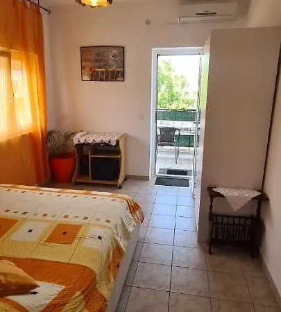 Slave Apartamento Rogoznica (Sibenik-Knin)