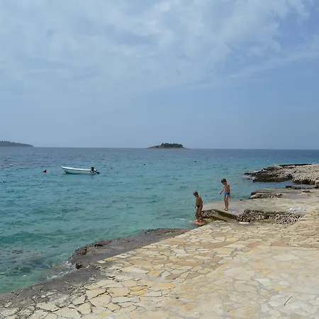 Slave Rogoznica (Sibenik-Knin)
